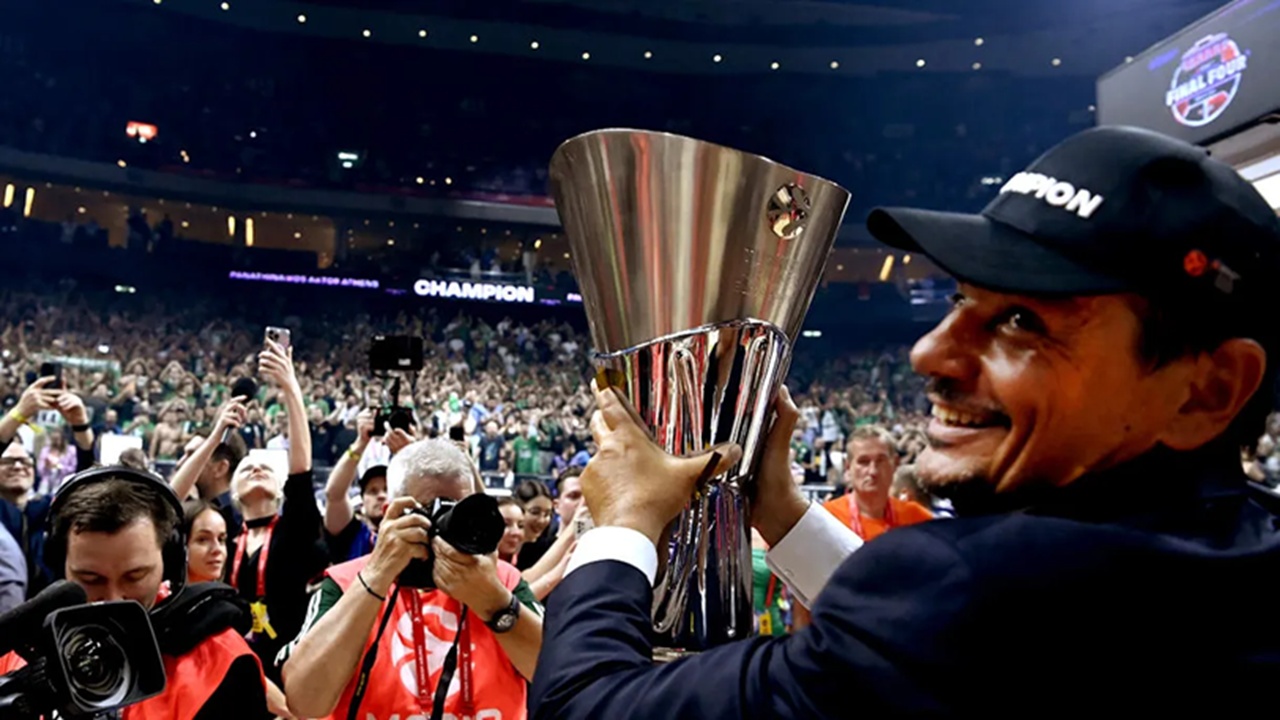 Ergin Ataman Resmi Berpisah dengan Panathinaikos