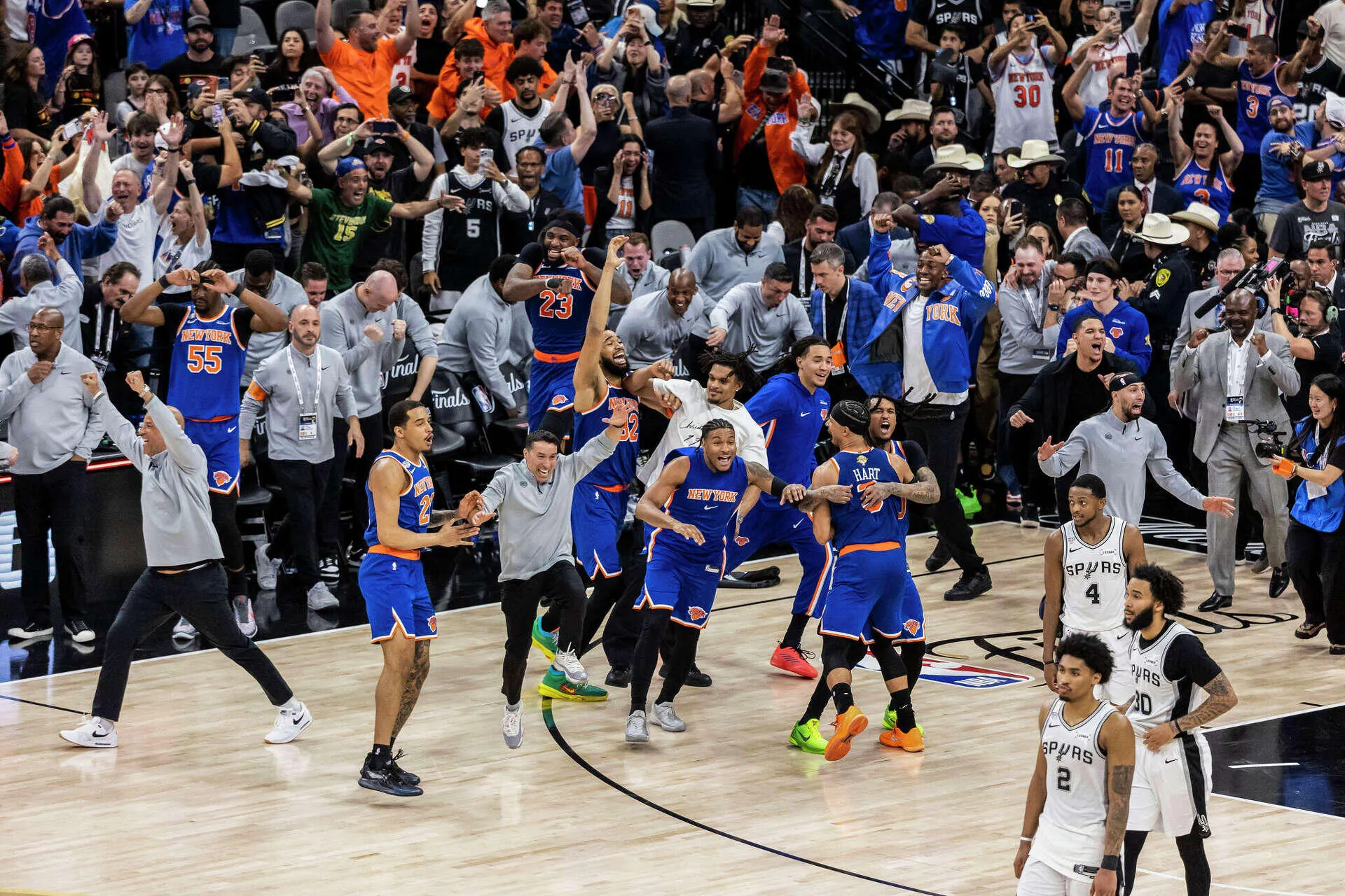 Euforia Knicks 2025-2026: Momen Bersejarah NBA - sumber: (mainbasket)