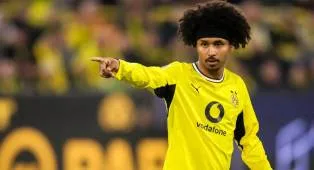 Minim Bermain, Karim Adeyemi Ragu-Ragu Perpanjang Kontrak di Dortmund
