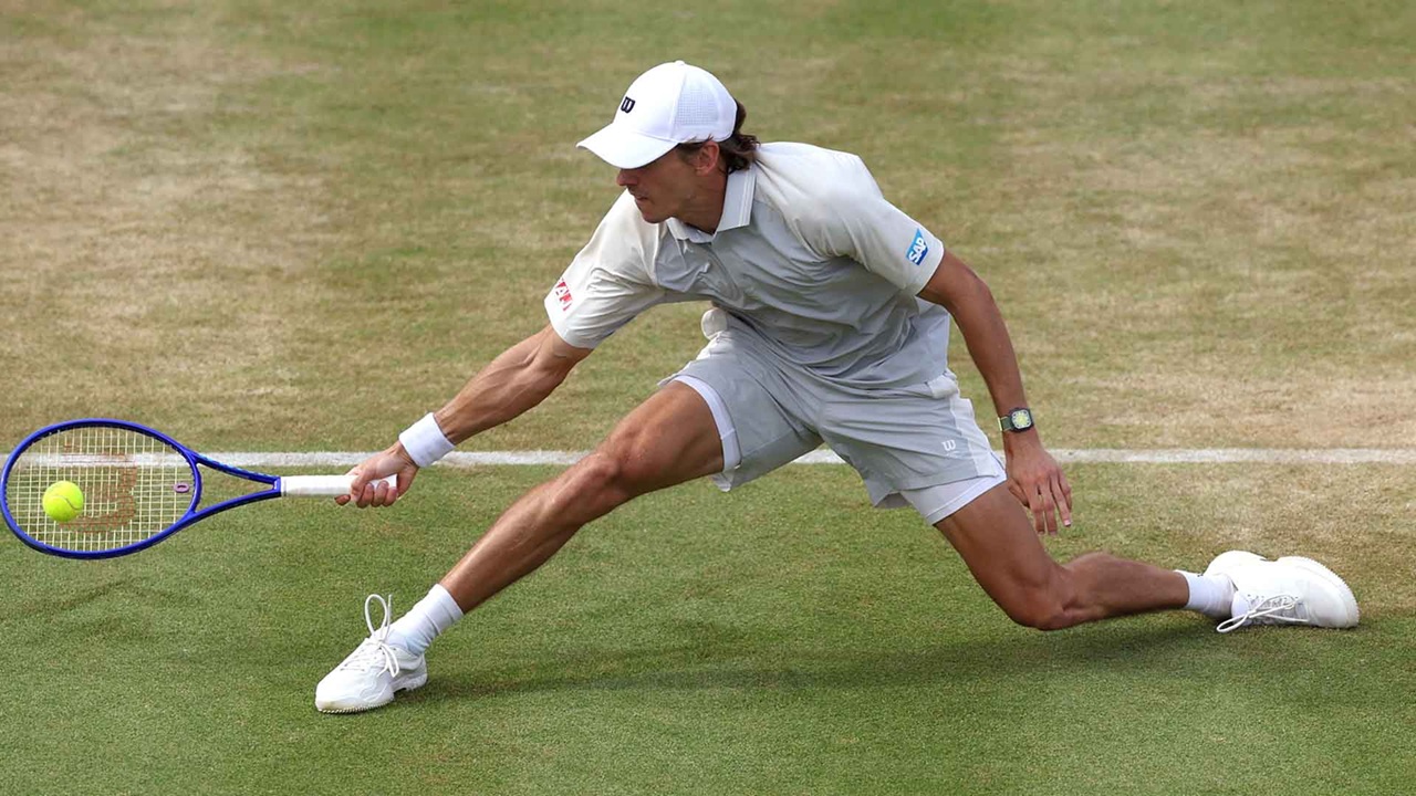Alex De Minaur Pantang Menyerah Lalui Laga Pertama Di Queen’s Club