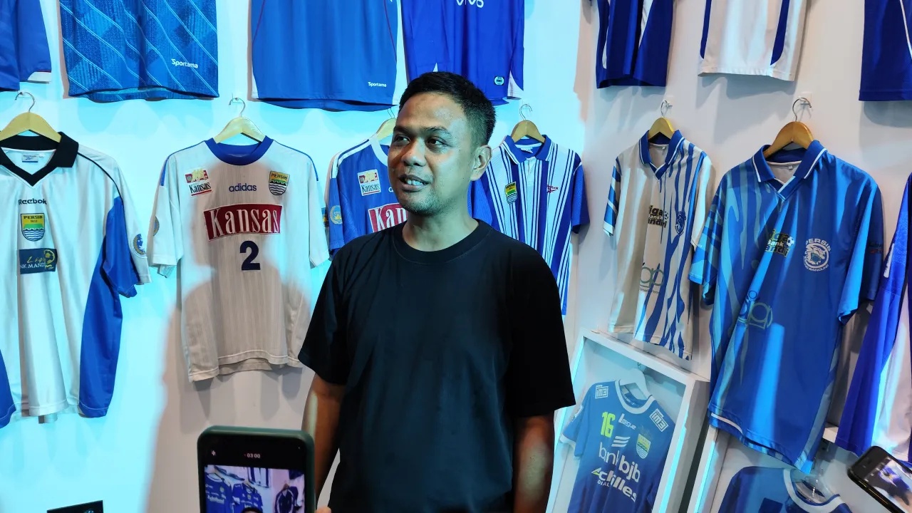 Cerita Fahri Jadi Kolektor Jersey Persib: Akibat Tidak Sengaja