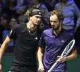 Daniil Medvedev Ikut Gembira Dengan Kemenangan Alexander Zverev Di Paris