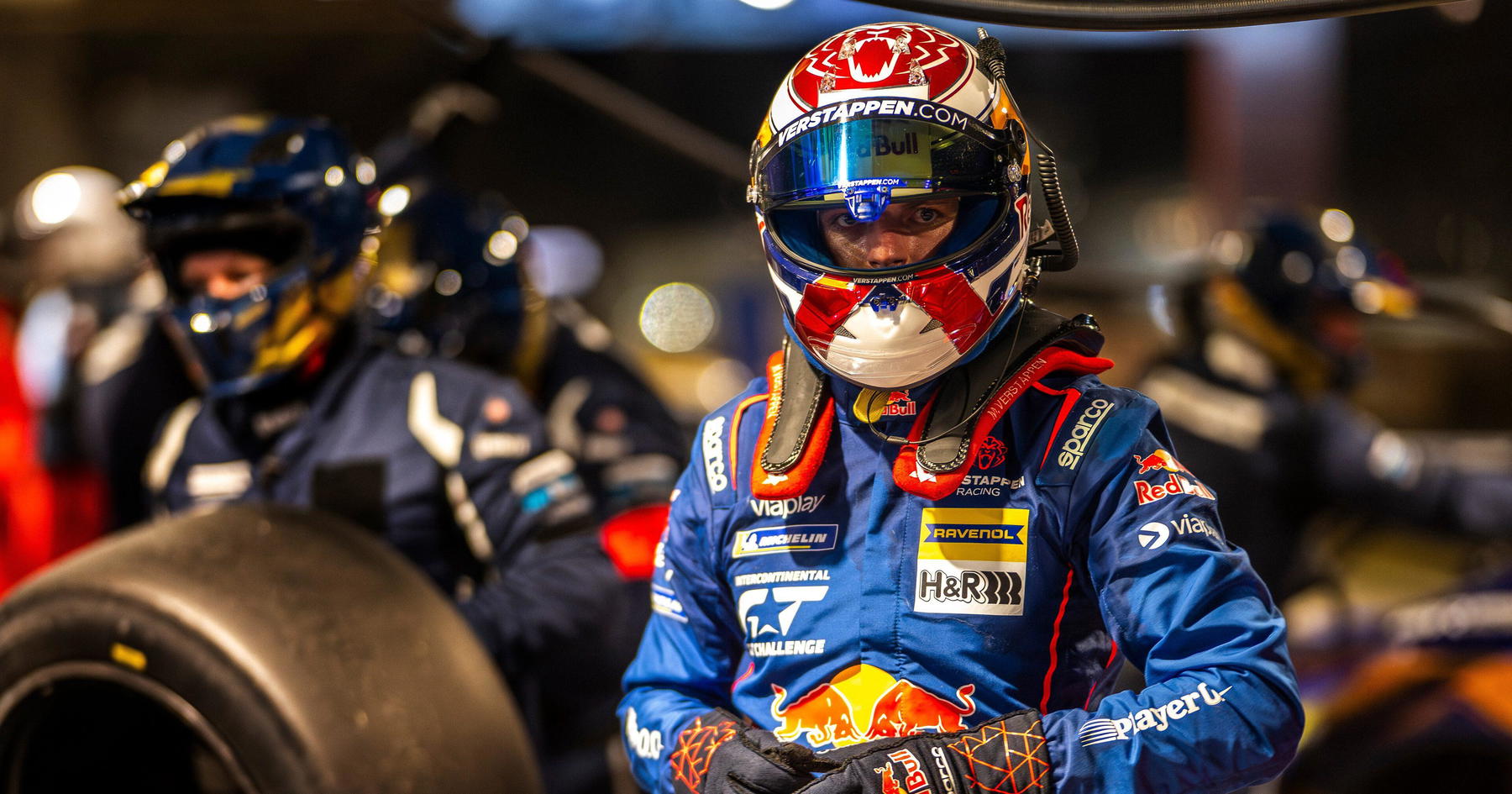 Max Verstappen Bikin Mercedes Marah dengan Aksi Nekat