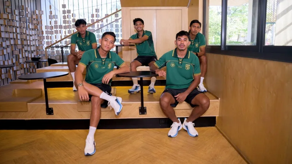 Persebaya Datangkan Lima Pemain Lokal untuk Misi Ambisius di Bawah Tavares - sumber: (ileagueid)