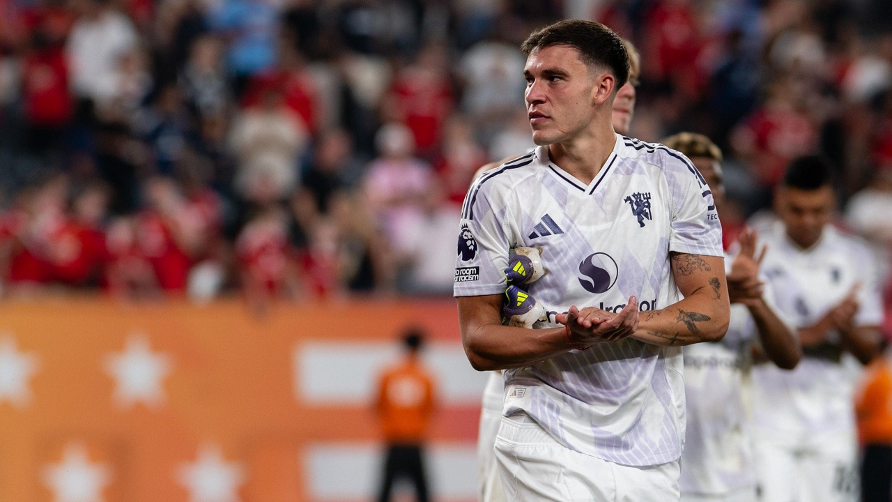 Ruben Amorim Datang, MU Langsung Tawarkan Manuel Ugarte ke Milan