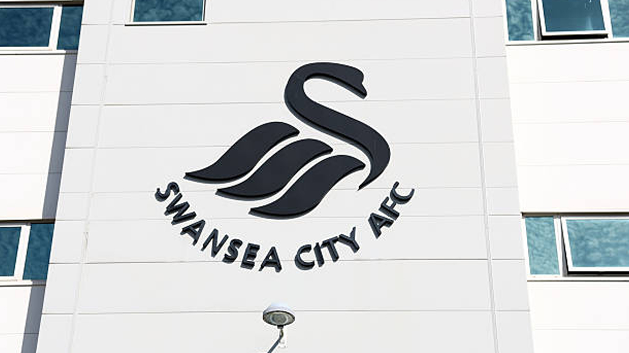 Tinggalkan Crystal Palace, Ben Stevens Bersedia Pimpin Proyek Swansea City