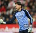 Alex Remiro Masuk Radar Aston Villa untuk Gantikan Emiliano Martinez