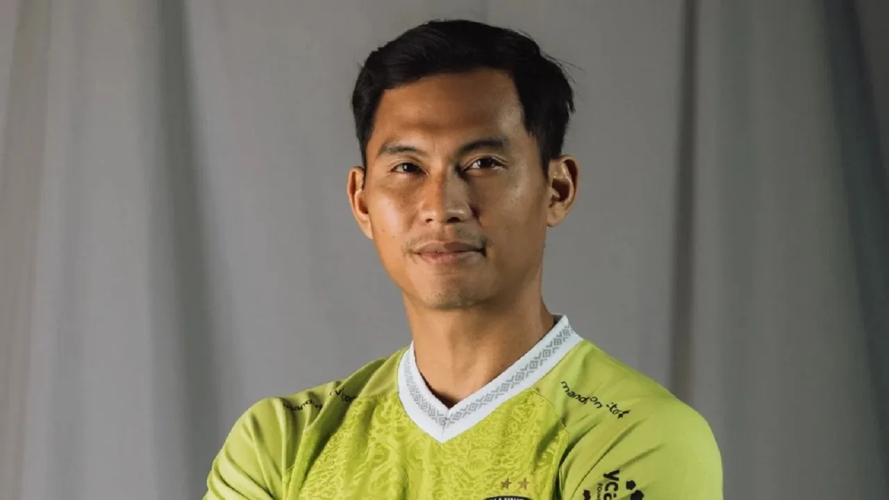 Bali United resmi melepas penjaga gawang Dikri Yusron