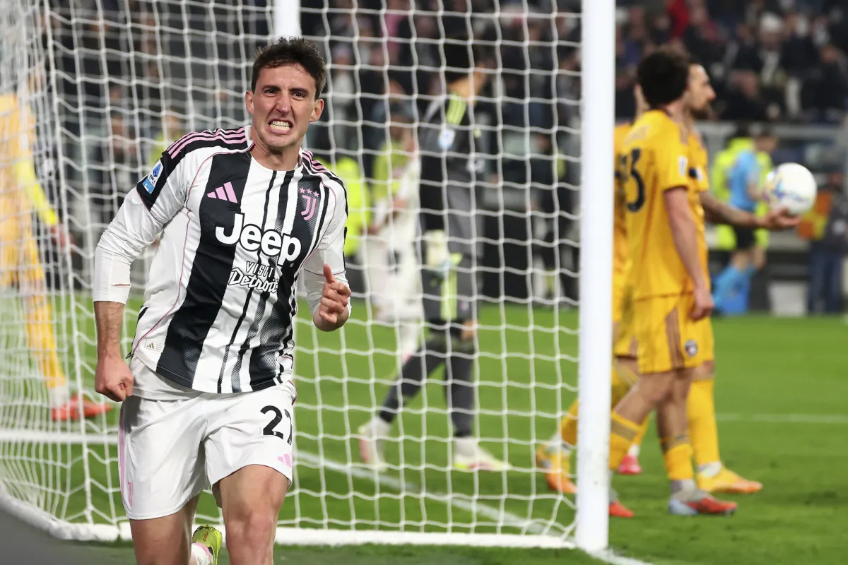 Chelsea Siapkan Barter dengan Juventus Demi Amankan Cambiaso dari Incaran Barcelona - sumber: (footballitalia)