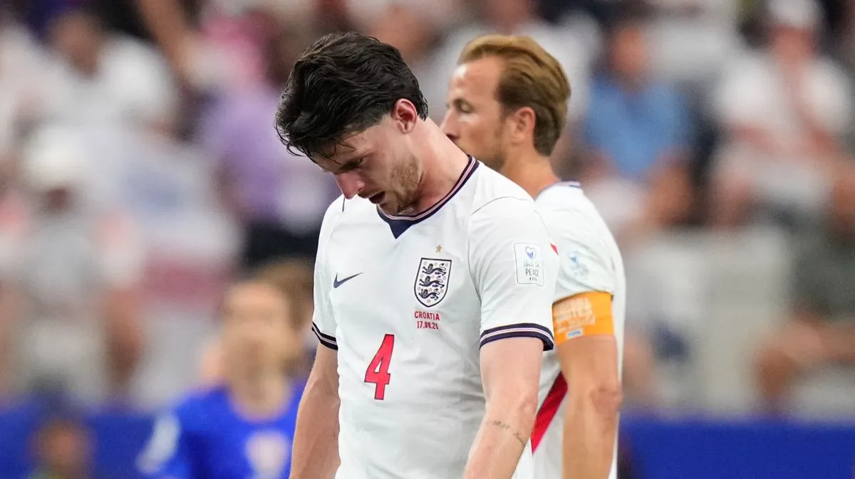 Declan Rice Cedera, Inggris Cemas di Laga Pembuka Piala Dunia - sumber: (footballlondon)