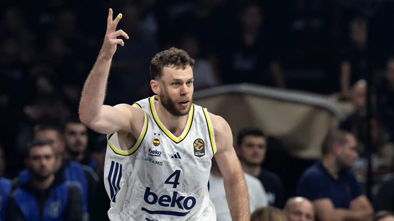 Fenerbahce Beko Satu Langkah Lagi Angkat Trofi Liga Basket Turki