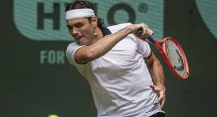 Taylor Fritz Terseok-Seok, Tapi Hindari Kekalahan Memilukan Di Halle