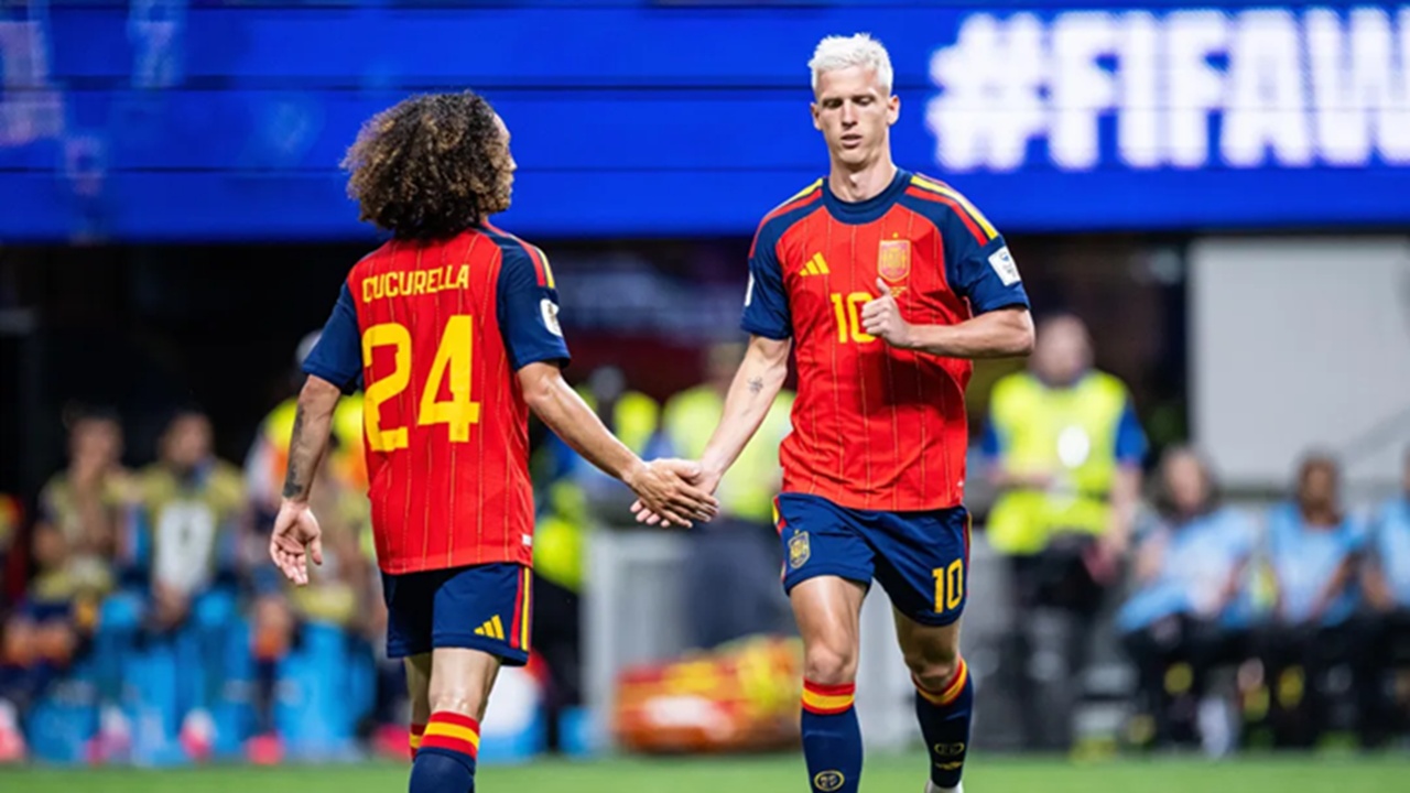 Dani Olmo Berikan Peringatan ke Marc Cucurella