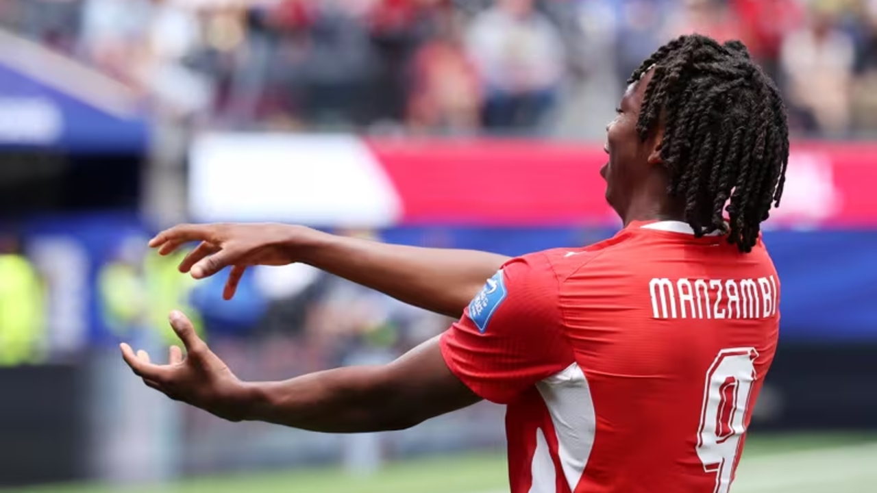 Johan Manzambi, Pemain Termuda yang Cetak Dwigol Untuk Swiss di Piala Dunia