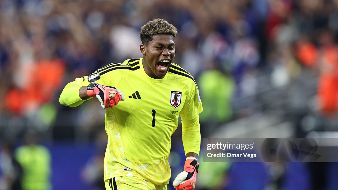Leeds United Masuk Persaingan Rekrut Zion Suzuki dari Parma