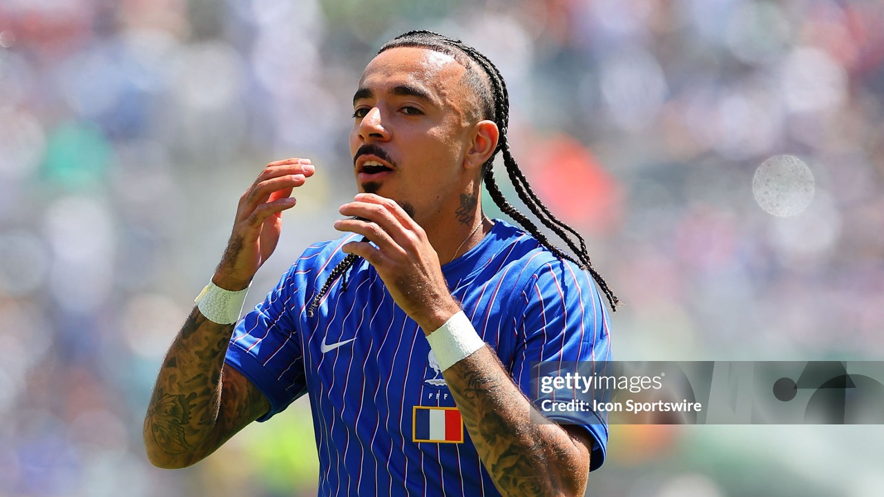 Malo Gusto Siap Tantang Jules Kounde di Timnas Prancis