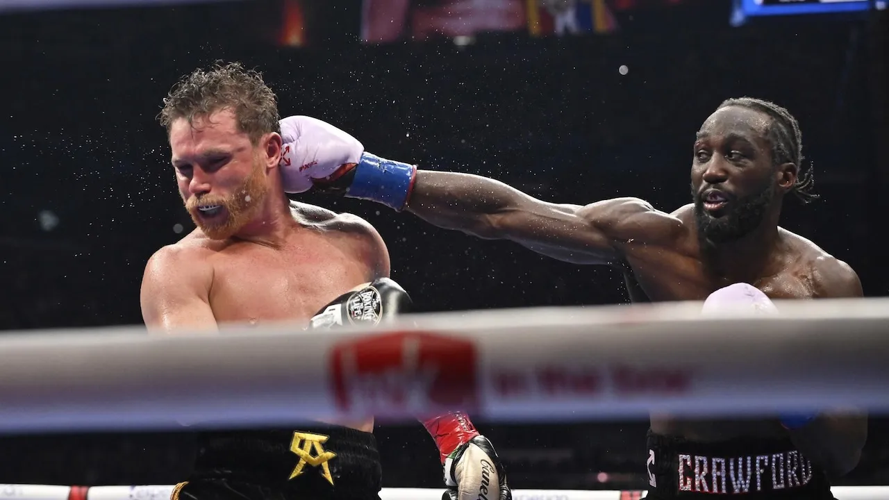 Terence Crawford Ungkap Alasan Tak Mampu Jatuhkan Canelo Alvarez