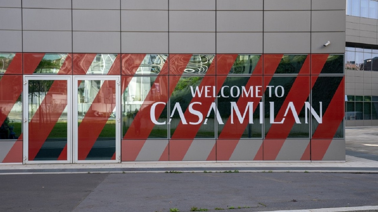 UEFA Konfirmasi AC Milan Resmi Lolos dari Settlement Agreement