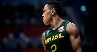 Yago dos Santos Resmi Kembali ke Tim Basket Flamengo