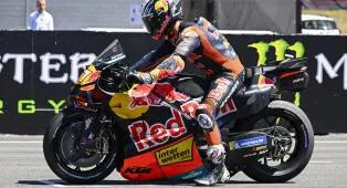 Acosta Desak Larangan Holeshot: “Semua Sekaligus!”
