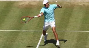 Brandon Nakashima Permalukan Petenis Unggulan Pertama Di Queen’s Club