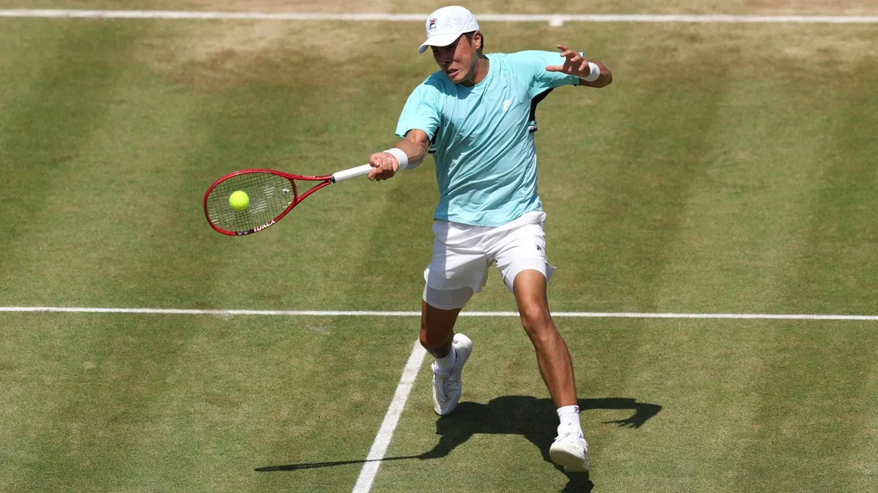 Brandon Nakashima Permalukan Alex De Minaur Di Queen’s Club