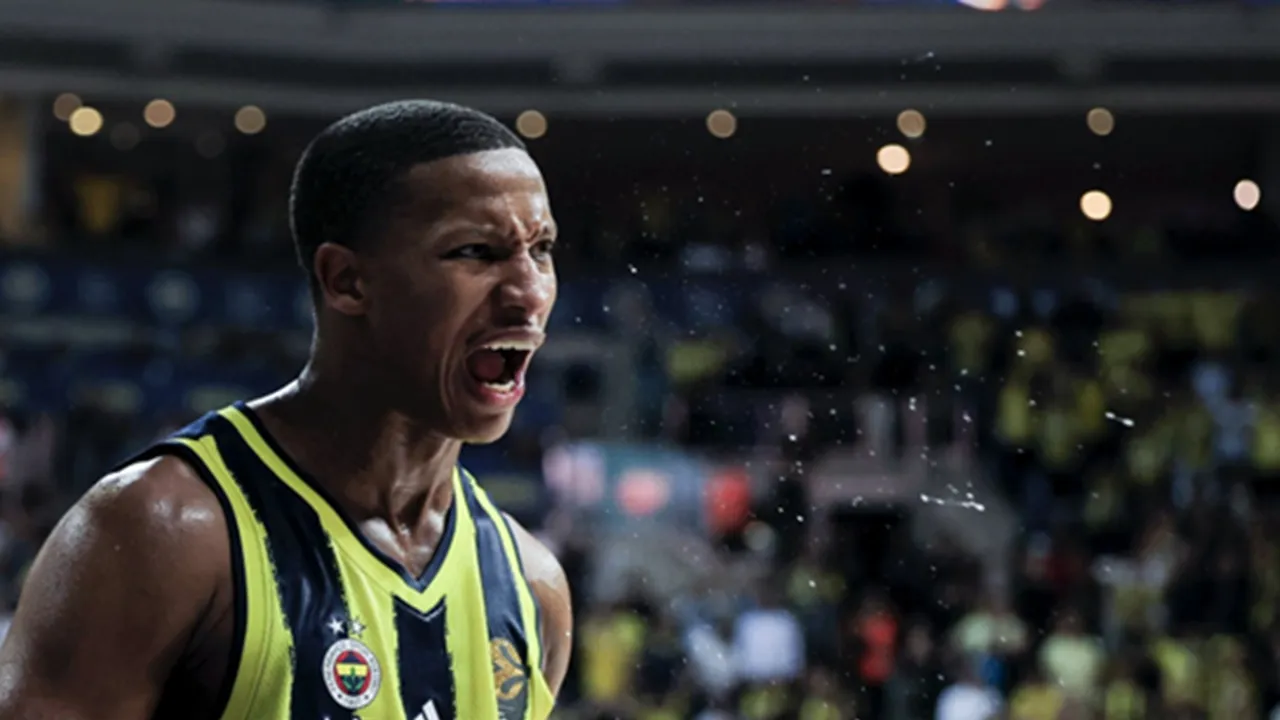 Devon Hall Akhiri Karirnya Bersama Fenerbahce Beko