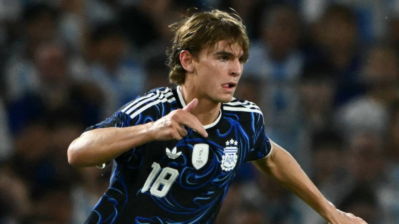 Ivan Zazzaroni: Inter Kini Berpeluang Kejar Kembali Nico Paz dari Como