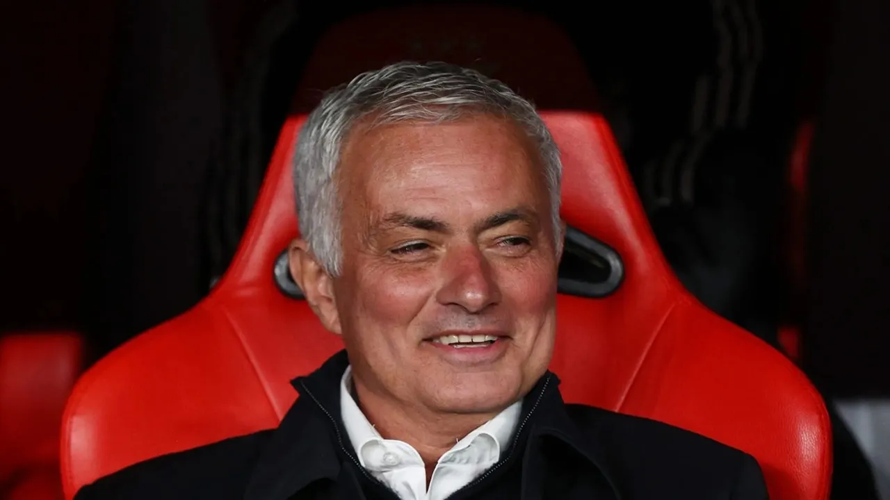 Jose Mourinho Dilarang Gunakan Mobil Merek Selain BMW