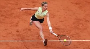 Maja Chwalinska Kejutkan Penggemar Dengan Terima Wildcard Untuk Wimbledon