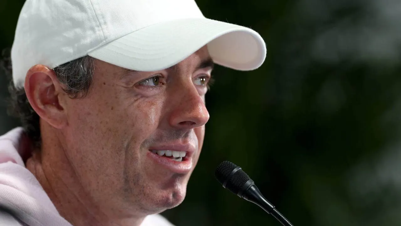 Rory McIlroy Bela Status Turnamen Tradisional PGA Tour