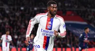 Ainsley Maitland-Niles Masuk Daftar Pemain Incaran Crystal Palace