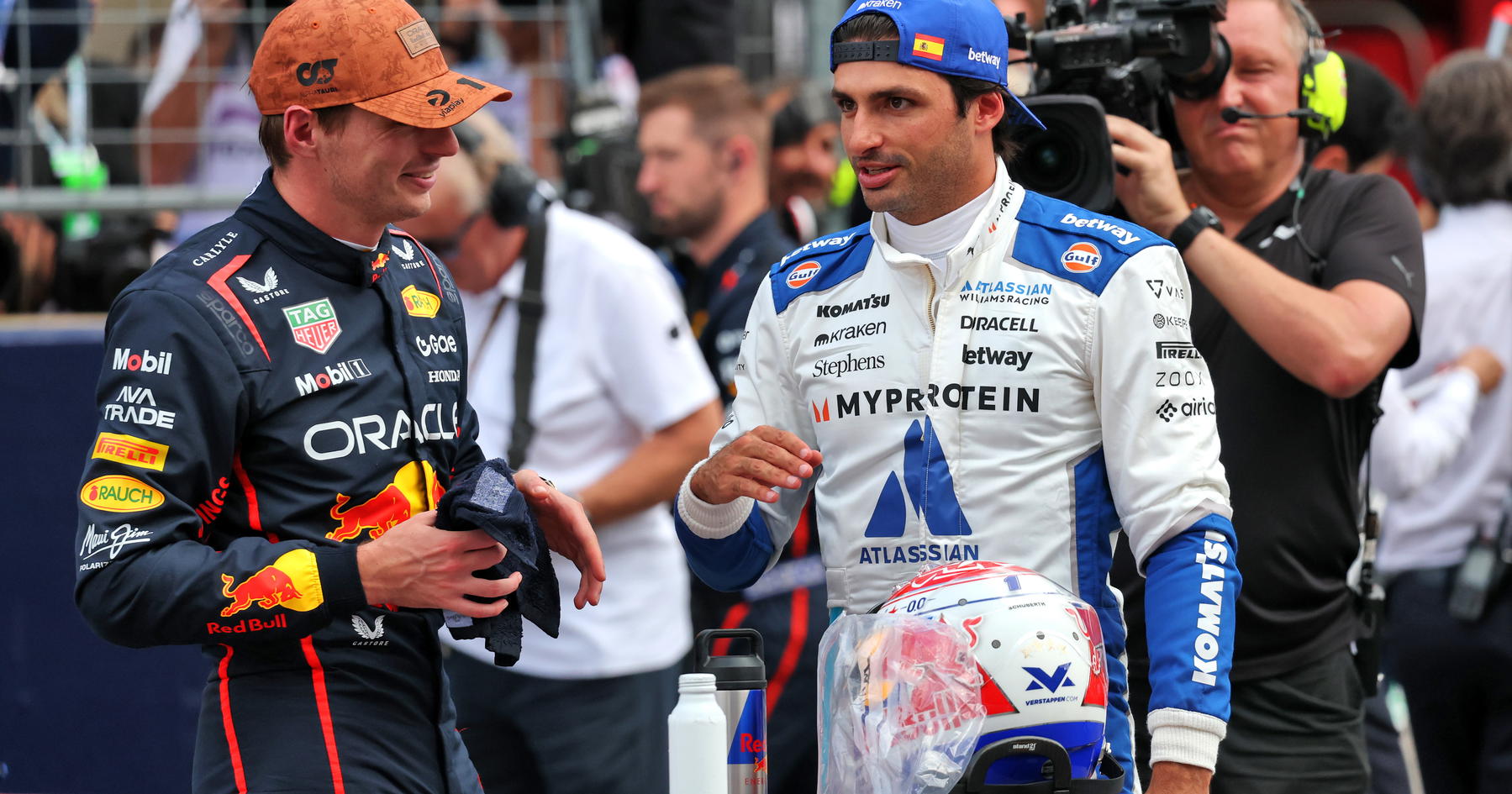 Carlos Sainz Ungkap Klausul Khusus Kontrak Verstappen