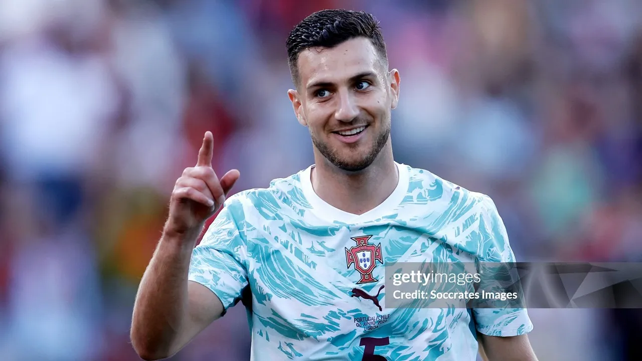 Diogo Dalot Tegaskan Portugal Tetap Solid Hadapi Kritik