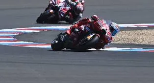 Marquez Menangi Duel Sengit dengan Bagnaia di GP Ceko