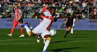 Napoli Siapkan €20 Juta untuk Gaet Bek Eks Arsenal Norton-Cuffy