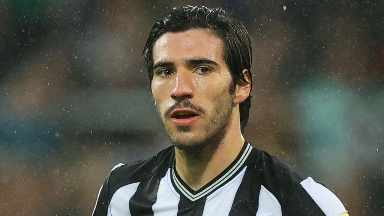 Newcastle Tolak Tawaran Tottenham Untuk Tonali Sebesar Rp. 1,8 T
