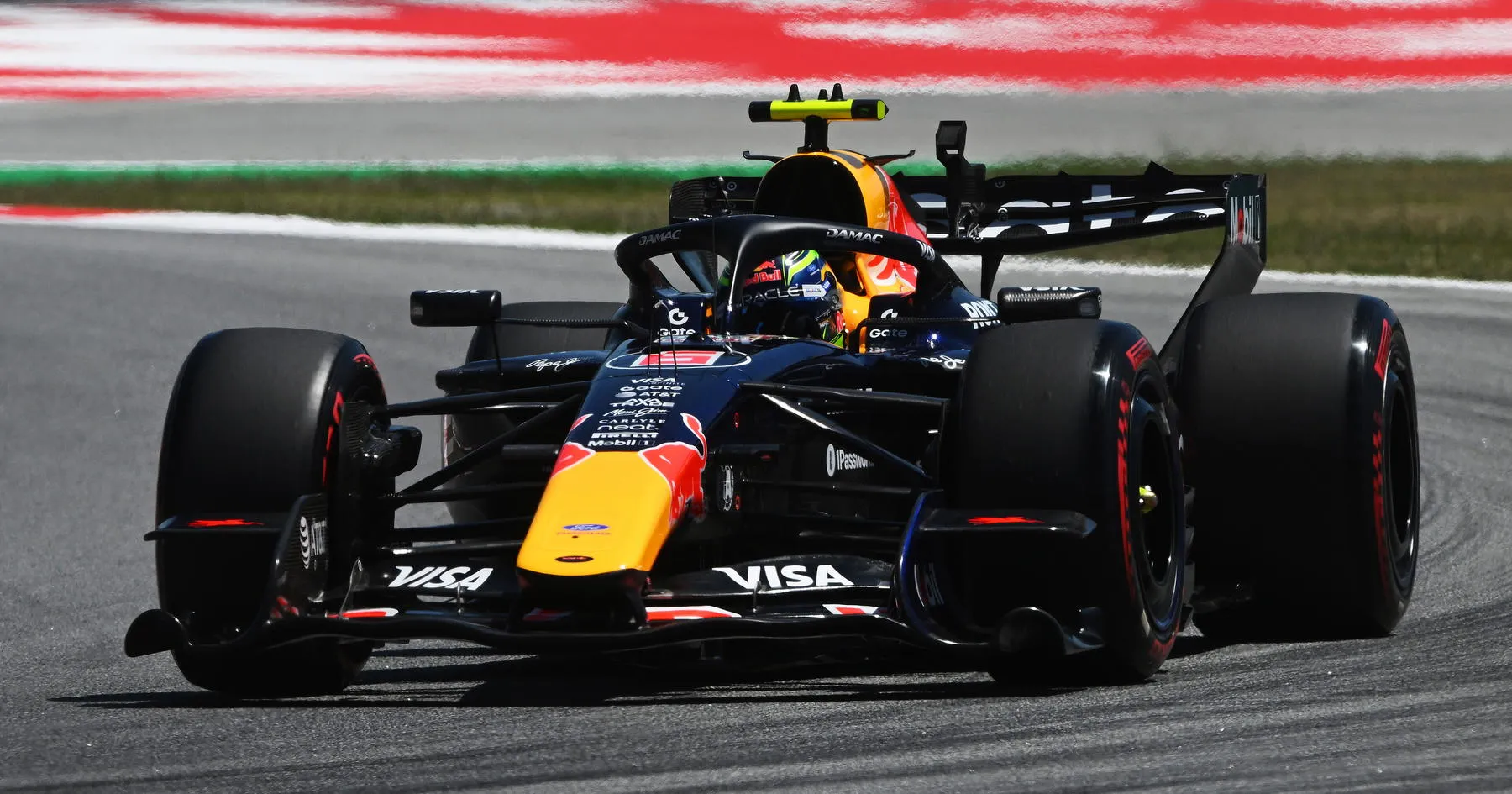 Red Bull Terapkan Aturan F1 Lebih Ketat Usai Protes McLaren - sumber: (racingnews365)