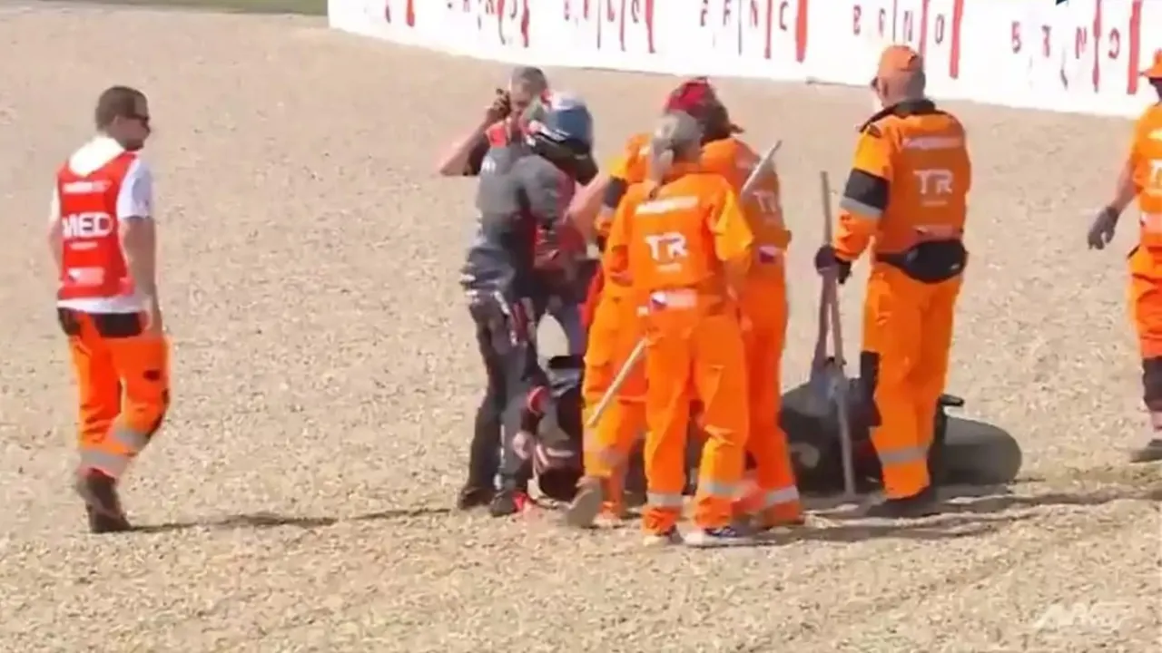 Marco Bezzecchi terlibat insiden salah paham dengan Marshal MotoGP Ceko 2026