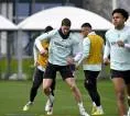 Ditawar Besiktas, Dusan Vlahovic Masih Tunggu Klub Top Eropa