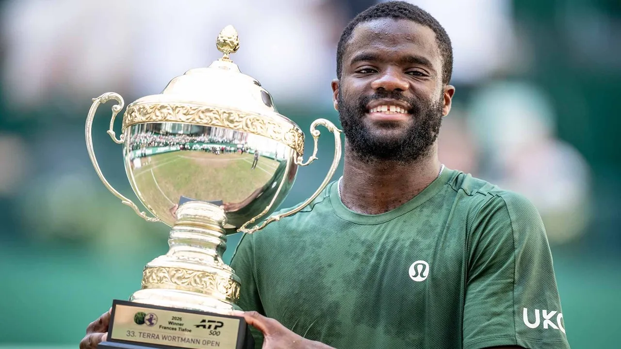 Taylor Fritz Gigit Jari, Frances Tiafoe Sabet Gelar Terbesar Dalam Kariernya Di Halle