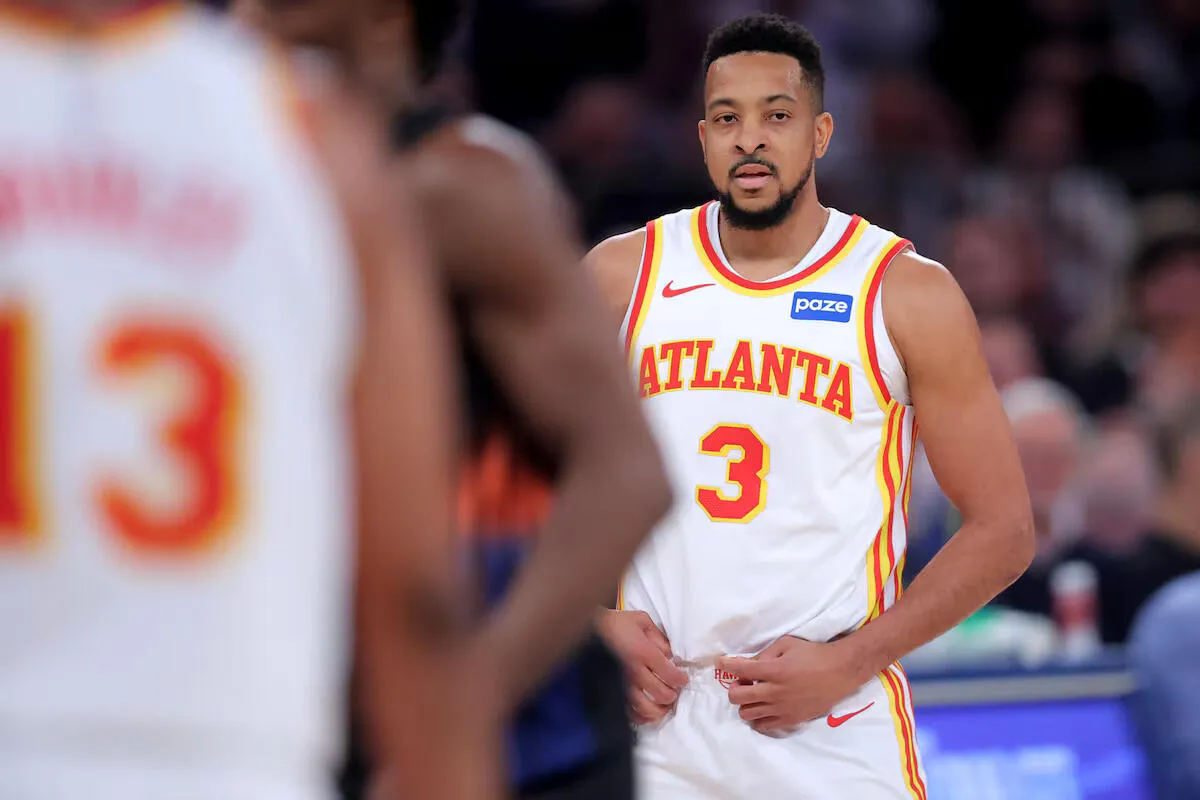 Hawks Perpanjang Kontrak CJ McCollum Senilai $21 Juta - sumber: (mainbasket)
