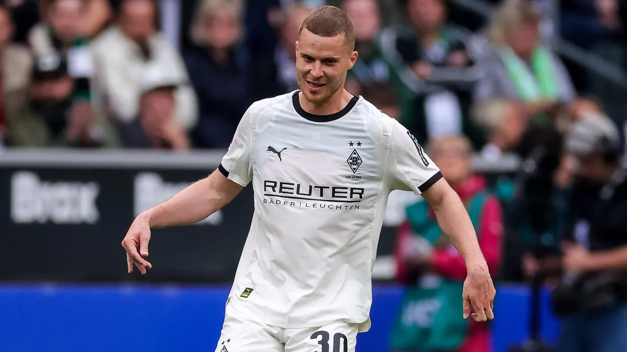 Leeds Pertimbangkan Rekrut Nico Elvedi dari Borussia Monchengladbach