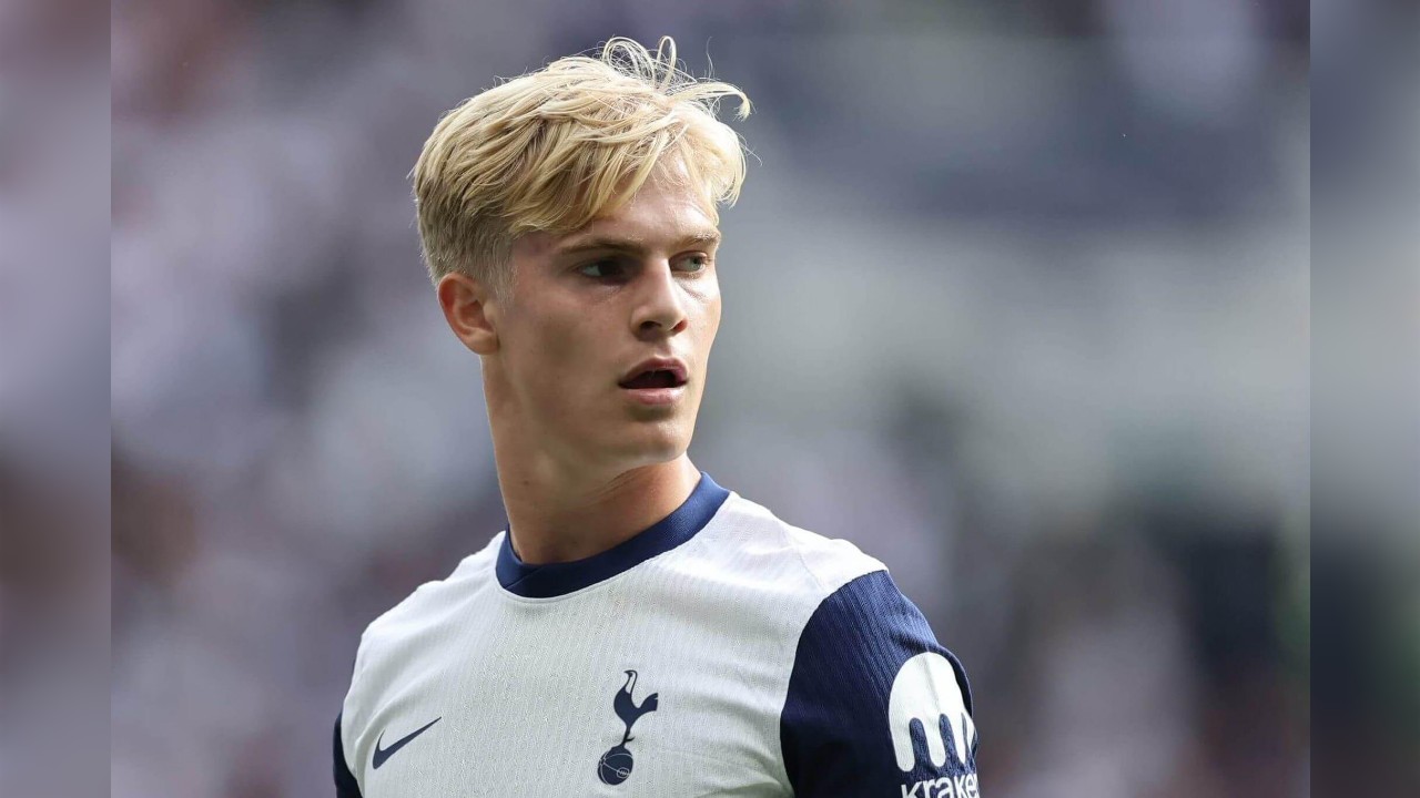 Makin Terpinggirkan, Bergvall Minta Dilepas Tottenham Musim Panas Ini
