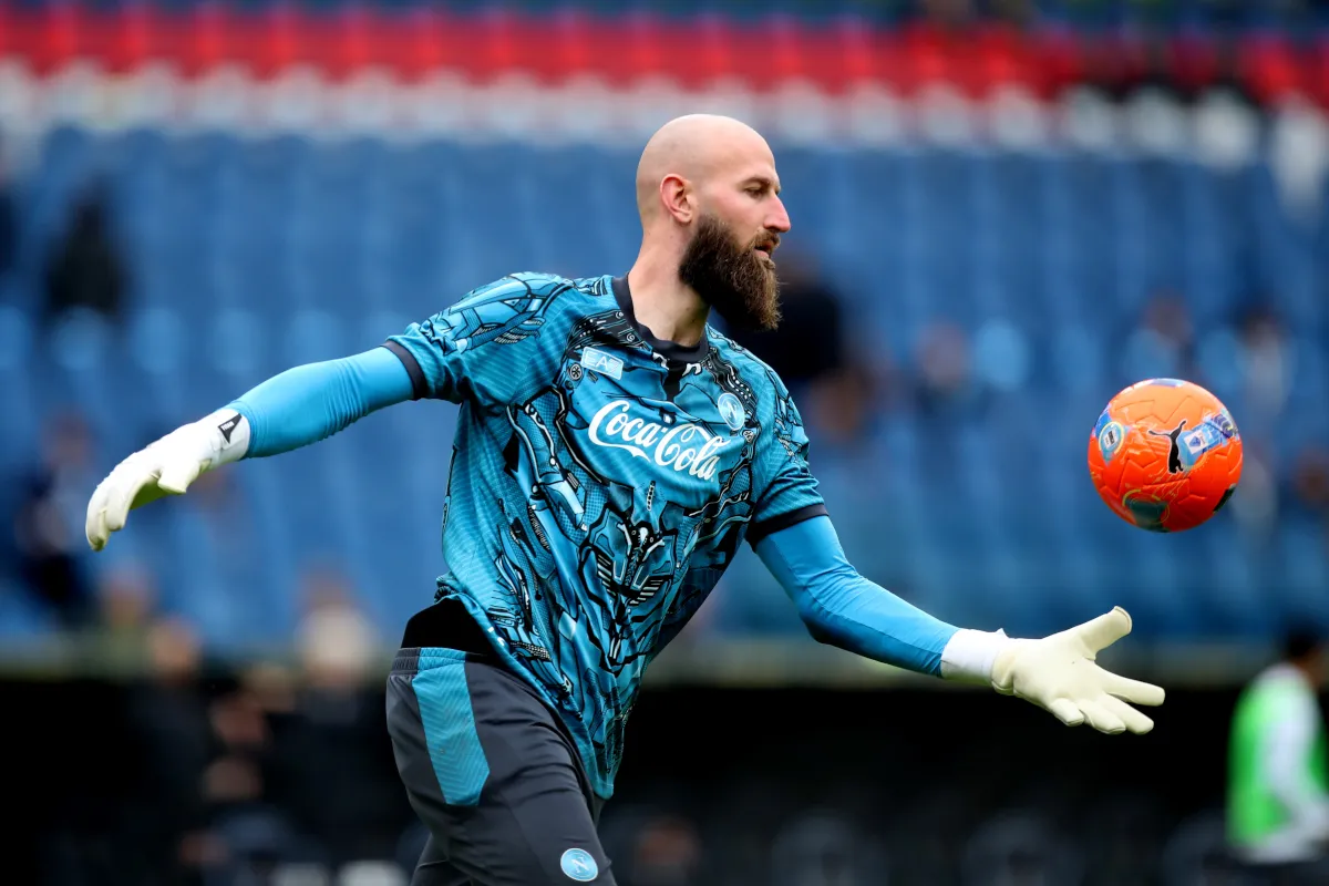 Napoli Pertimbangkan Kovar, Milinkovic-Savic Didekati Klub Saudi - sumber: (footballitalia)