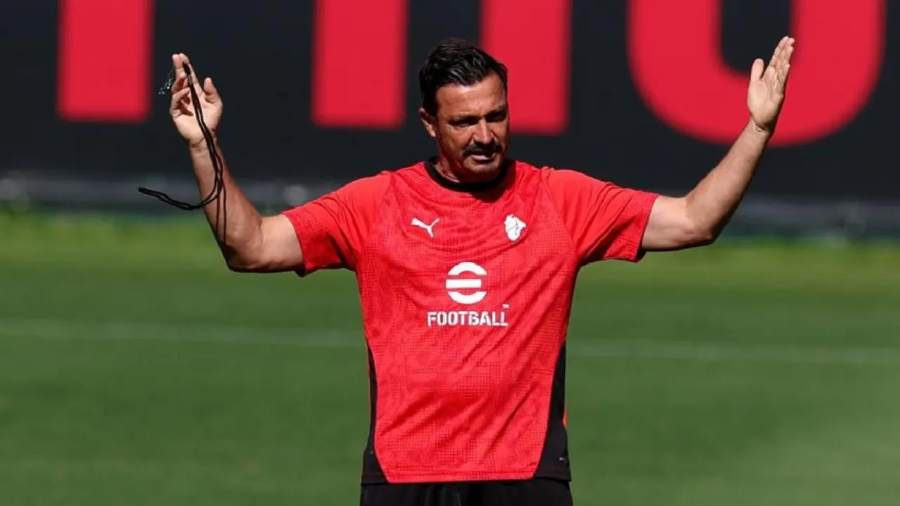 Selain Tim Utama, AC Milan Juga Harus Cari Pengganti Massimo Oddo