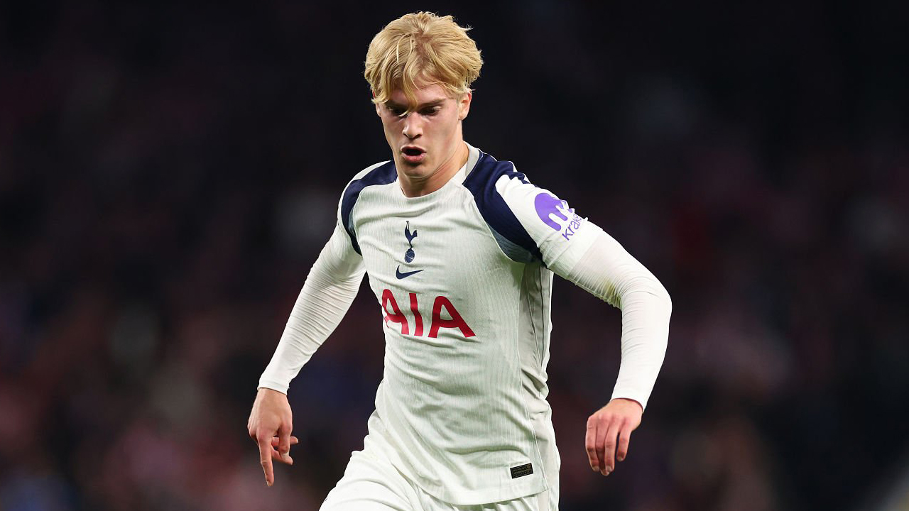 Sempat Tertarik, Chelsea Kini Coret Nama Lucas Bergvall dari Daftar Buruan