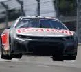 Shane van Gisbergen Rebut Pole Position di Balapan Perdana NASCAR Coronado