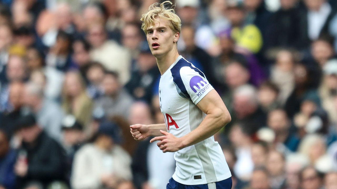 Tak Tahan Jadi Cadangan, Lucas Bergvall Minta Hengkang dari Tottenham