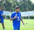Tatap Empat Kompetisi, Lucho Minta Persib Pintar Bagi Fokus